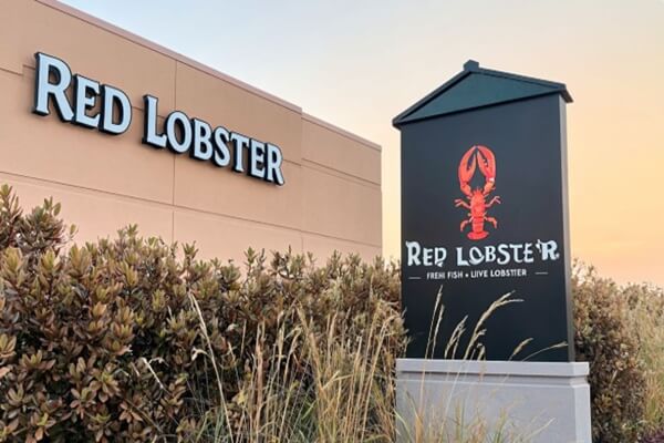 Red Lobster TGI Fridays Closing