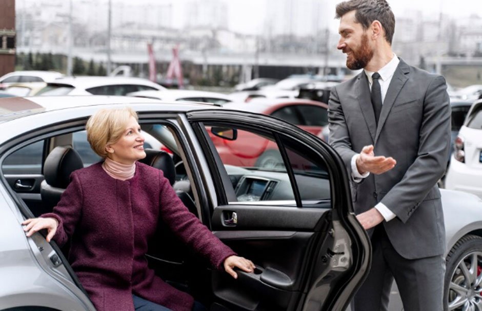 How to Choose the Perfect Prom Car Rental Service