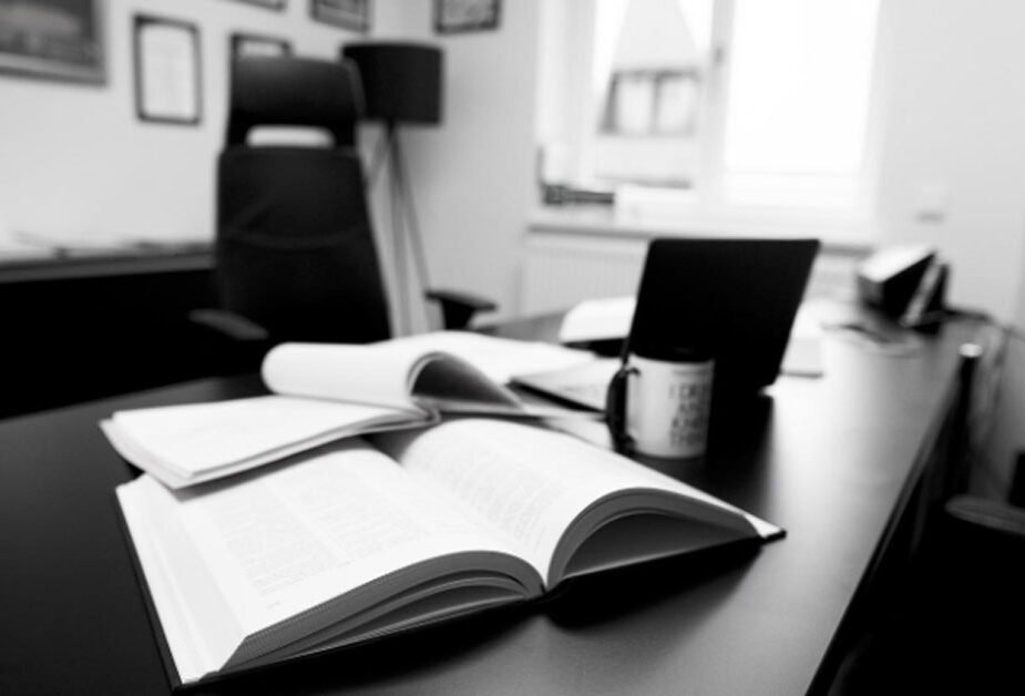 How Attorney Loans Work and When Law Firms Use Them