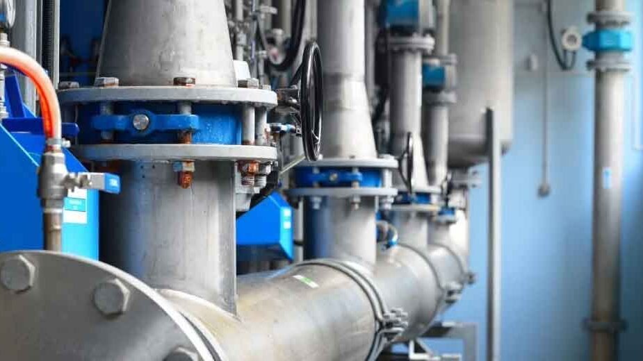 How-Plumbers-Handle-Complex-Multi-Unit-Plumbing-Repairs