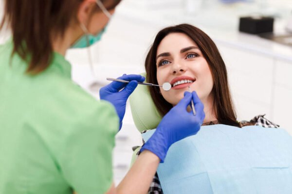 How Regular Checkups with a Dentist in Kelowna Improve Oral Health