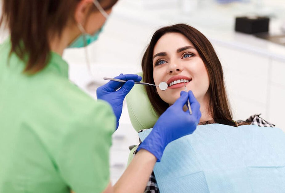 How Regular Checkups with a Dentist in Kelowna Improve Oral Health