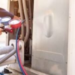 How-do-HVAC-Contractors-Identify-Refrigerant-Issues