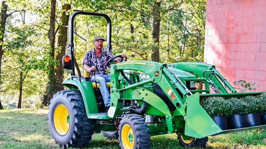 Key-Tractor-Parts-Pros-Recommend-Keeping-in-Stock-in-Fort-Worth