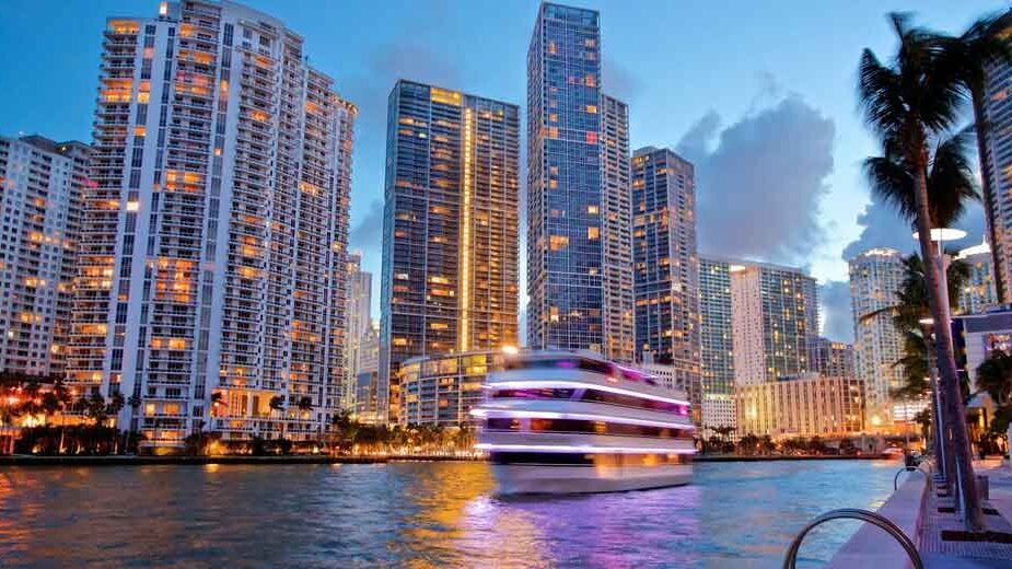 Travel-Tips-That-Make-Visiting-Historic-Spots-in-Miami-Easy