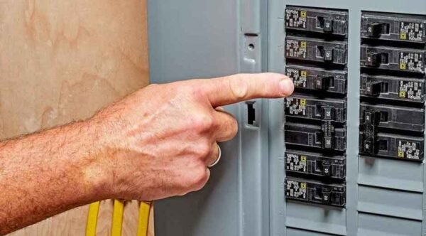 Why-Many-Homes-Still-Use-Outdated-Fuse-Boxes-—-And-When-It’s-Time-to-Upgrade-Your-Panel