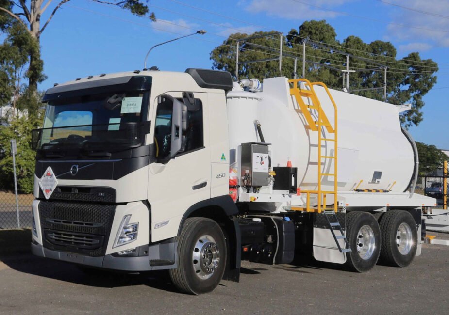 What Grease Trap Truck Operators Need to Know Before Service