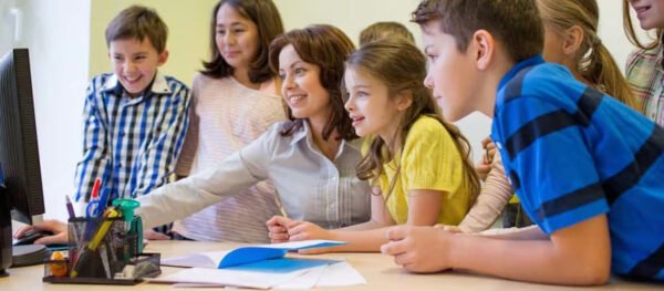 What Parents Should Know About Elementary Schools Art Programs Online