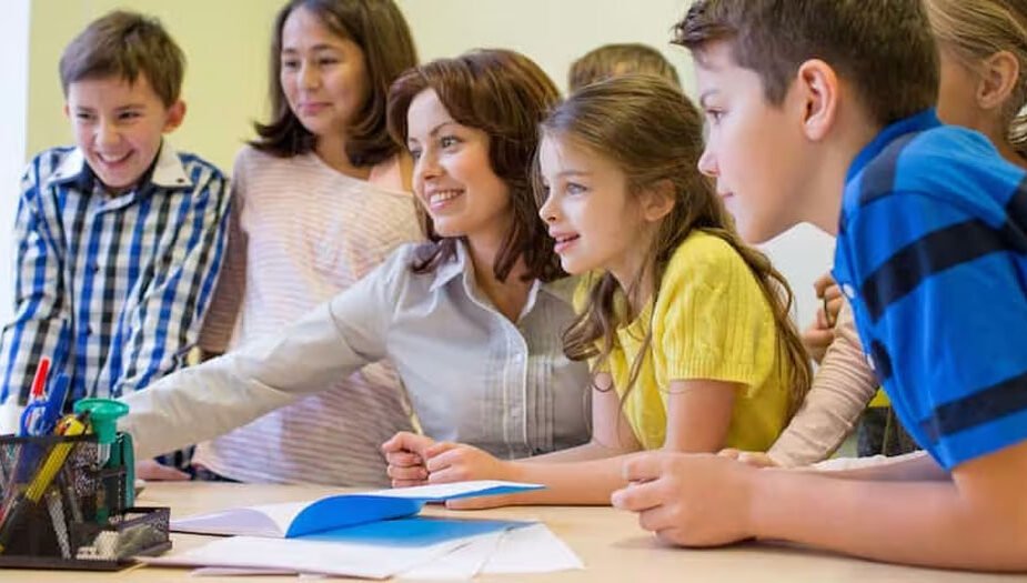 What Parents Should Know About Elementary Schools Art Programs Online