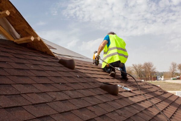 Why Licensing and Credentials Matter When Choosing Roofing Companies in Fort Pierce