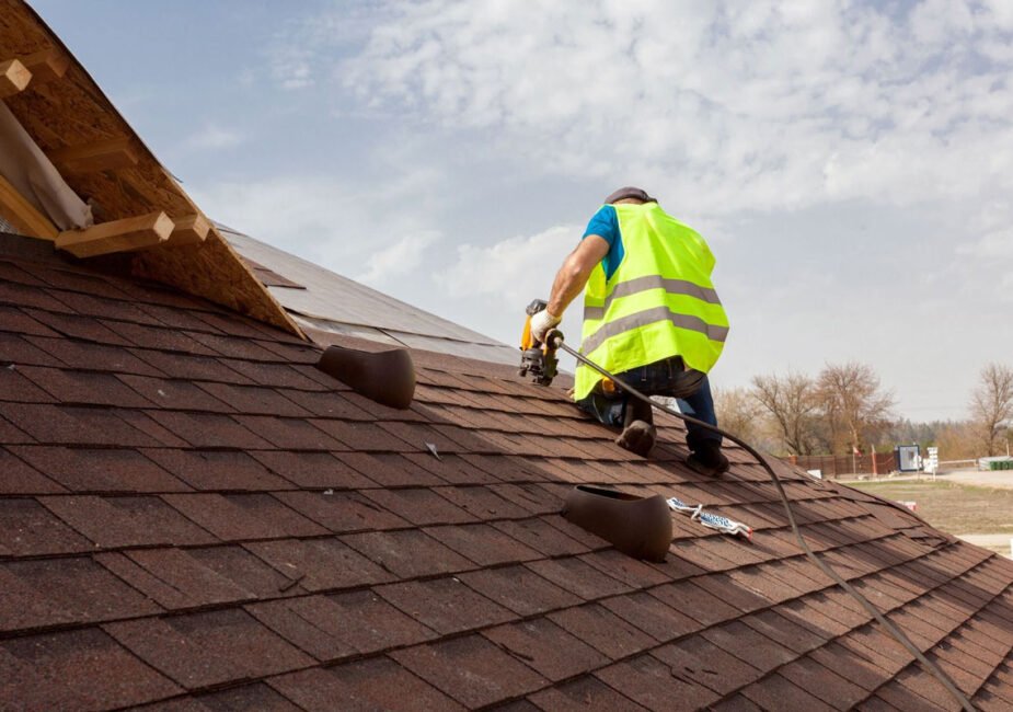 Why Licensing and Credentials Matter When Choosing Roofing Companies in Fort Pierce