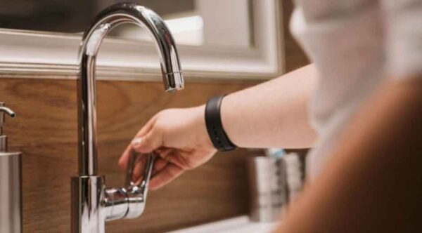 Year-Round-Plumbing-Tips-to-Protect-Your-Home