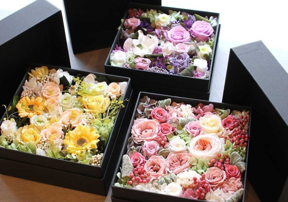 How Flower Box Arrangements Elevate Gift Giving