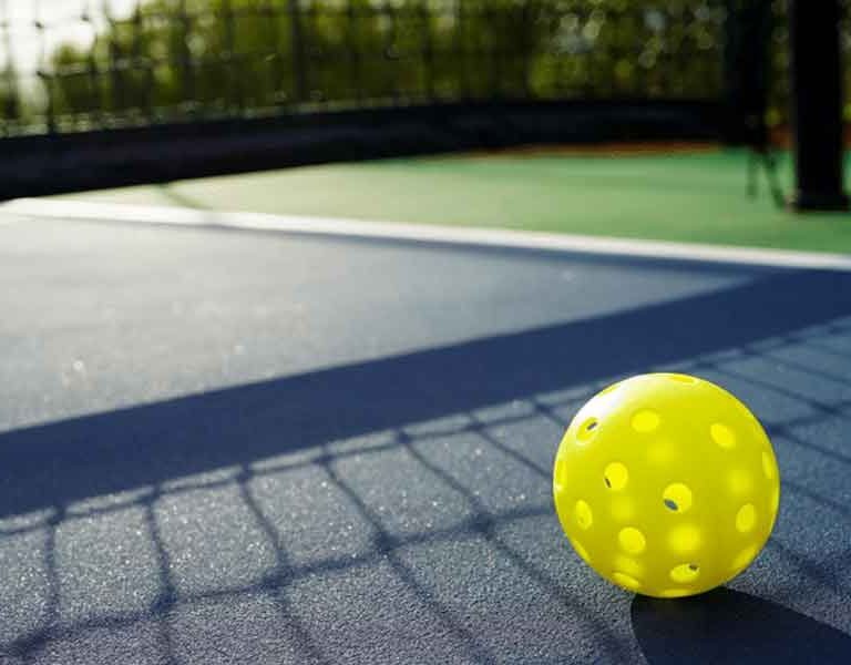 How-To-Choose-The-Right-Pickleball-Courts-In-Aurora-For-Beginners