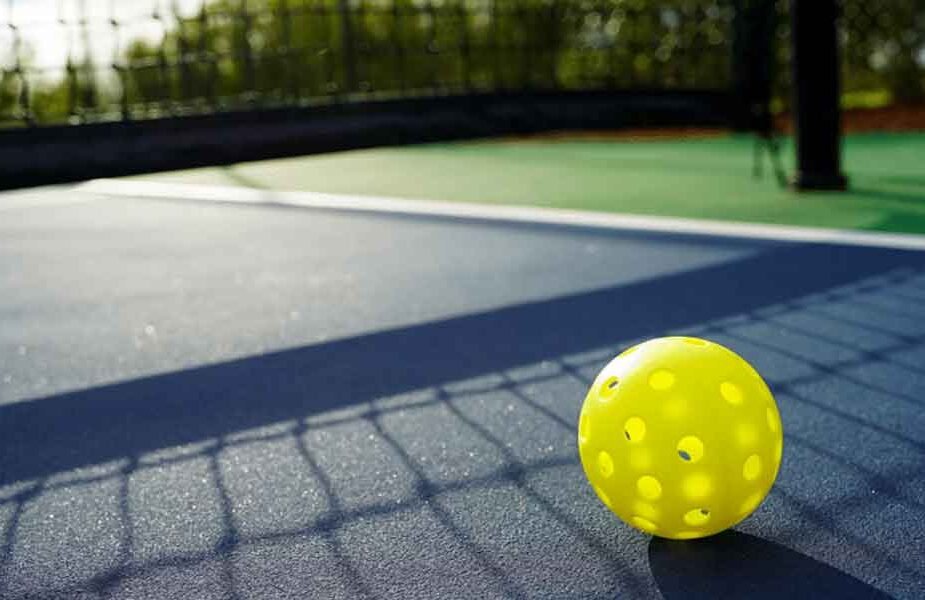 How-To-Choose-The-Right-Pickleball-Courts-In-Aurora-For-Beginners