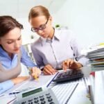 How to Choose the Right Fractional Bookkeeper for Your Business