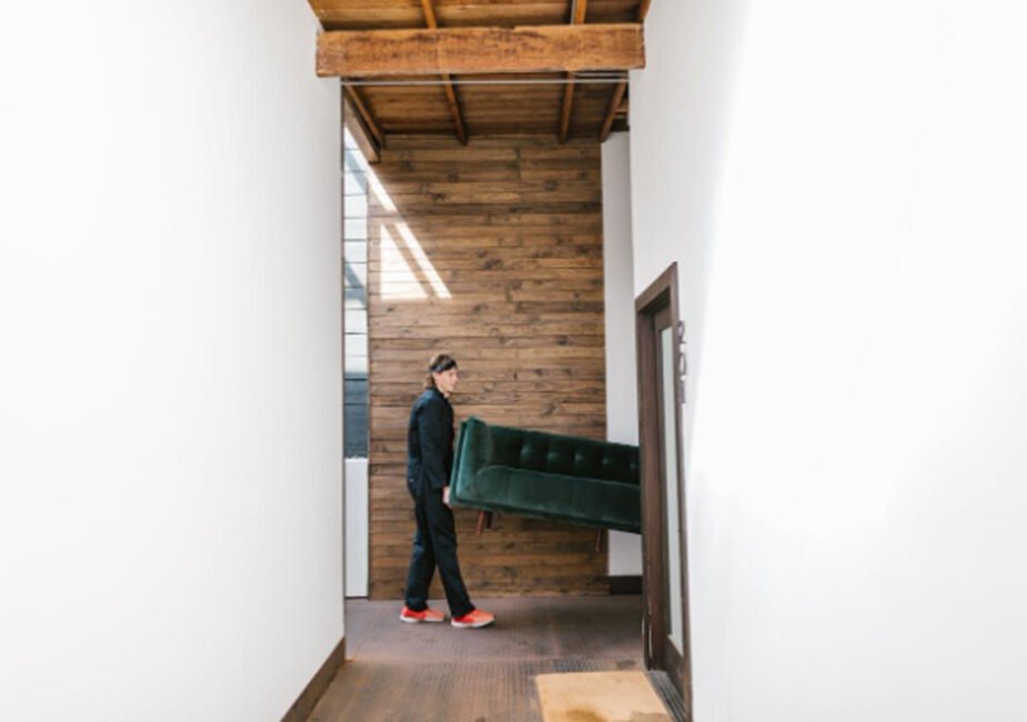 5 Signs You Need Professional Help for Your Next Move