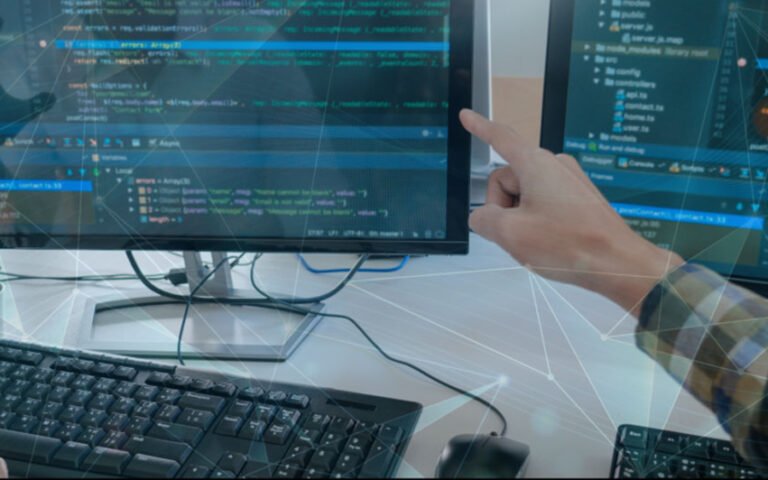 7 Benefits of Rebuilding Outdated Business Applications for Scale