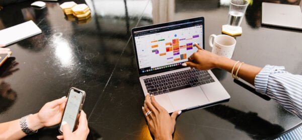 A Look At How Small Businesses Can Build a Brand Through Organic Social Content