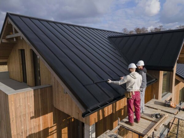 How Expert Roofers Install Metal Roofs for Lasting Protection across Dallas