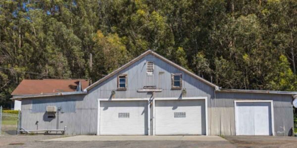 How Garage Doors Impact Curb Appeal and Property Value