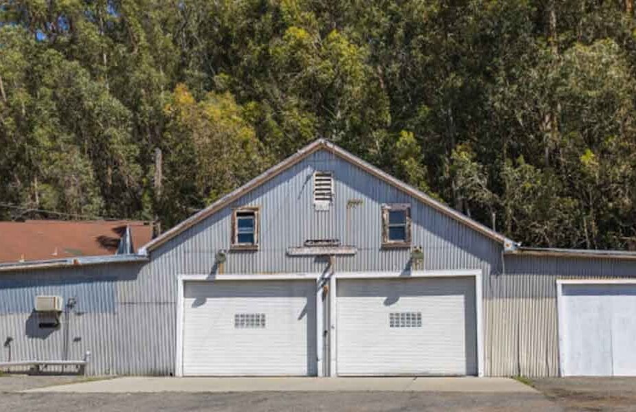 How Garage Doors Impact Curb Appeal and Property Value