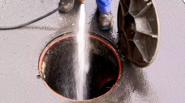 How Hydro Jetting Improves Water Movement in Your Home’s Plumbing System in North Branford