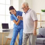 How Live-in Carers Assist with Daily Routines and Personal Wellbeing