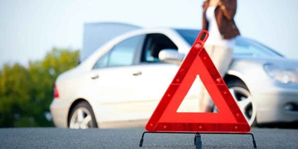 5 Critical Safety Steps to Take When Your Car Breaks Down on the Highway