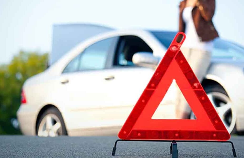 5 Critical Safety Steps to Take When Your Car Breaks Down on the Highway