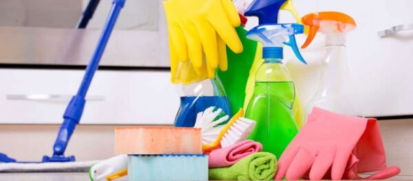 Best Questions to Ask a House Cleaning Crew in Omaha Before Hiring